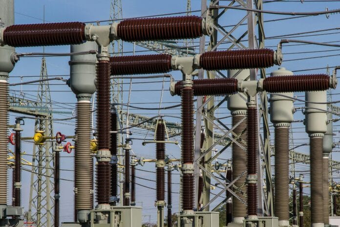 Smart Grid Technology: Revolutionizing Electricity Distribution | EO Energy