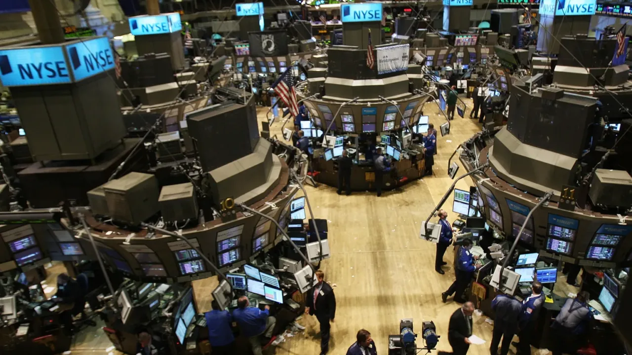 El mercado de acciones se desploma: cambio sin precedentes en el mercado en medio del informe de empleos