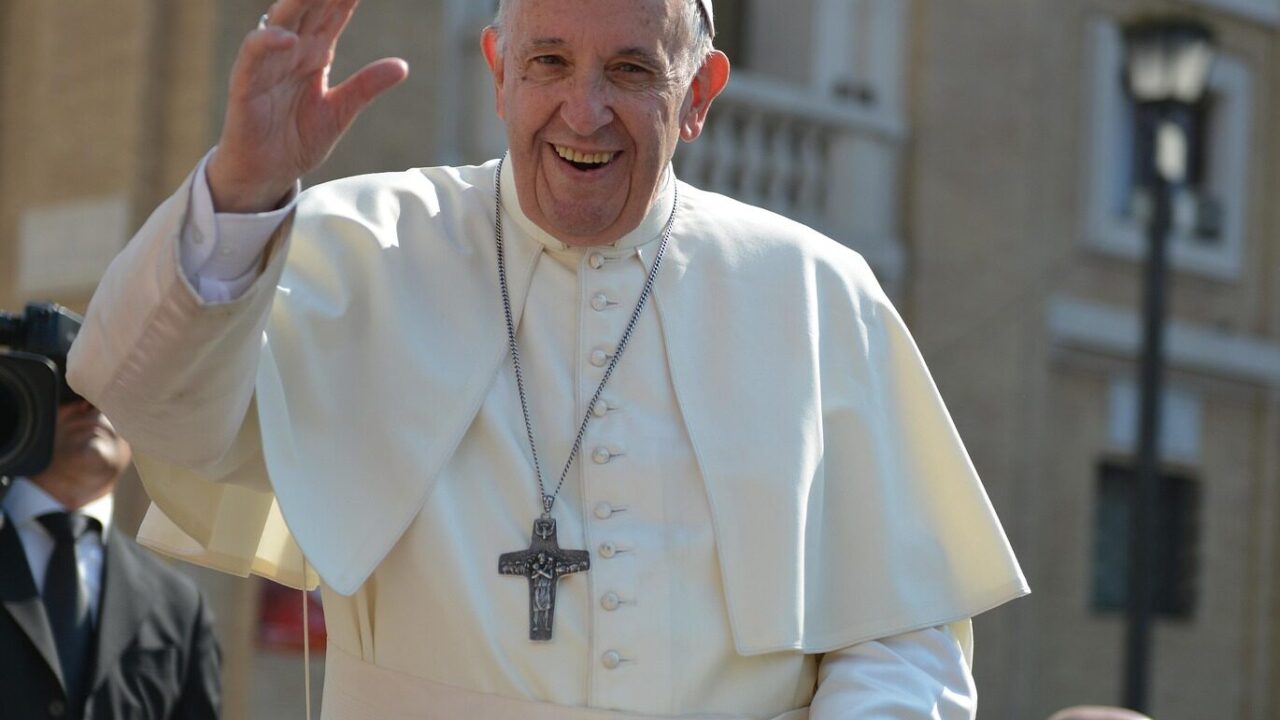 Muere el Papa Francisco a los 88 años: fin de una era en el Vaticano
